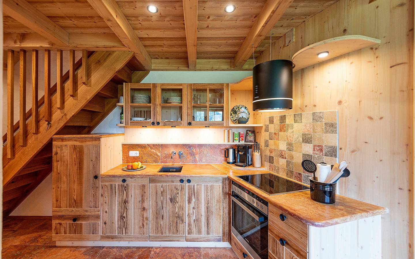 Geheel vakantieappartement, Appartement mit Galerie auf zwei Etagen in Grundlsee, Dead Mountains