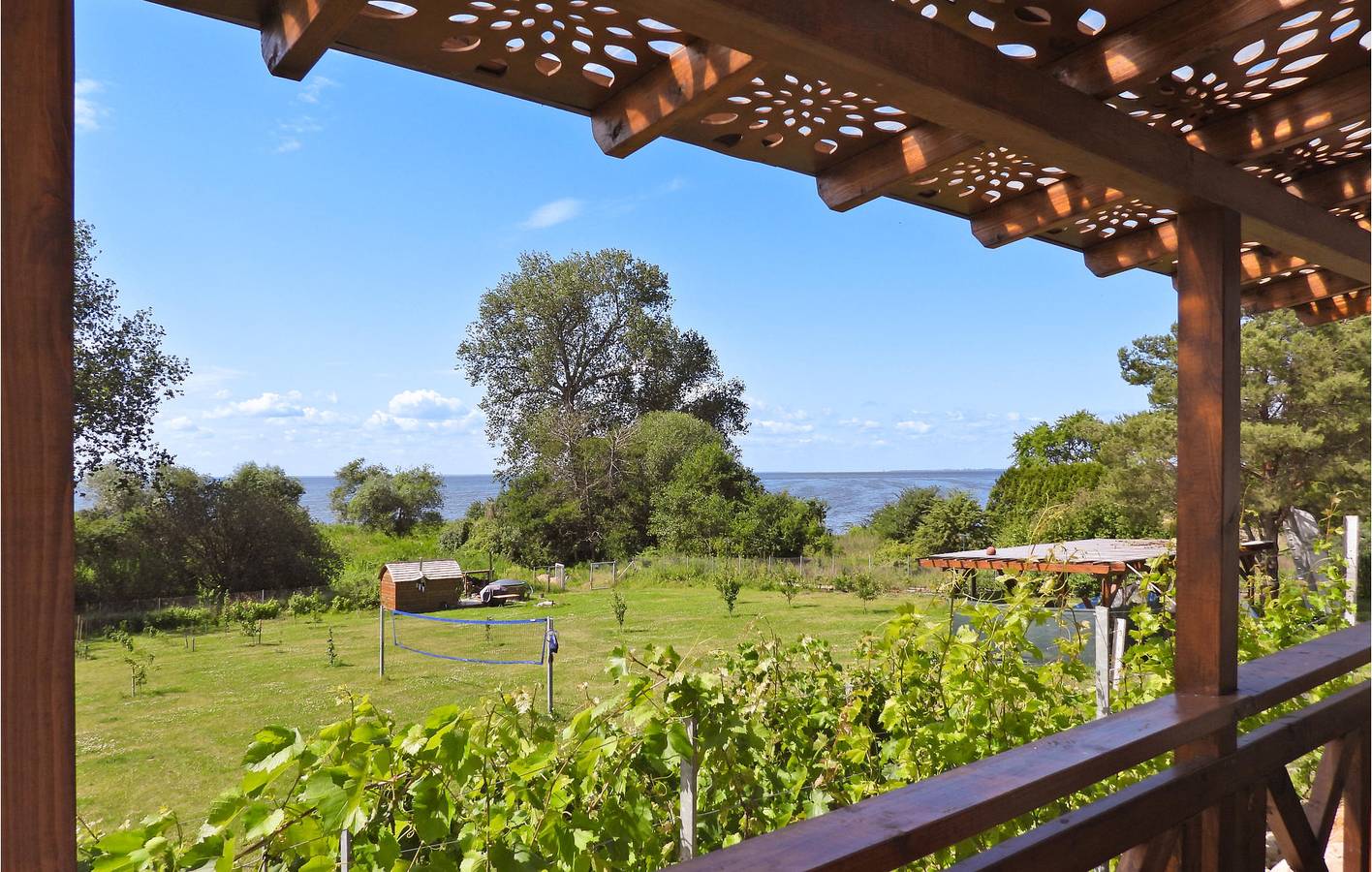 Ferienhaus für 8 Personen mit Seeblick in Stettiner Haff