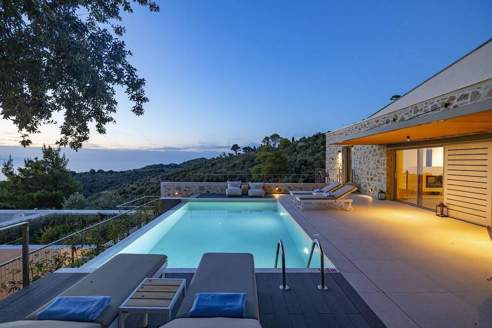 Architect-designed 3 bedroom villas with private infinity pools in Sporades