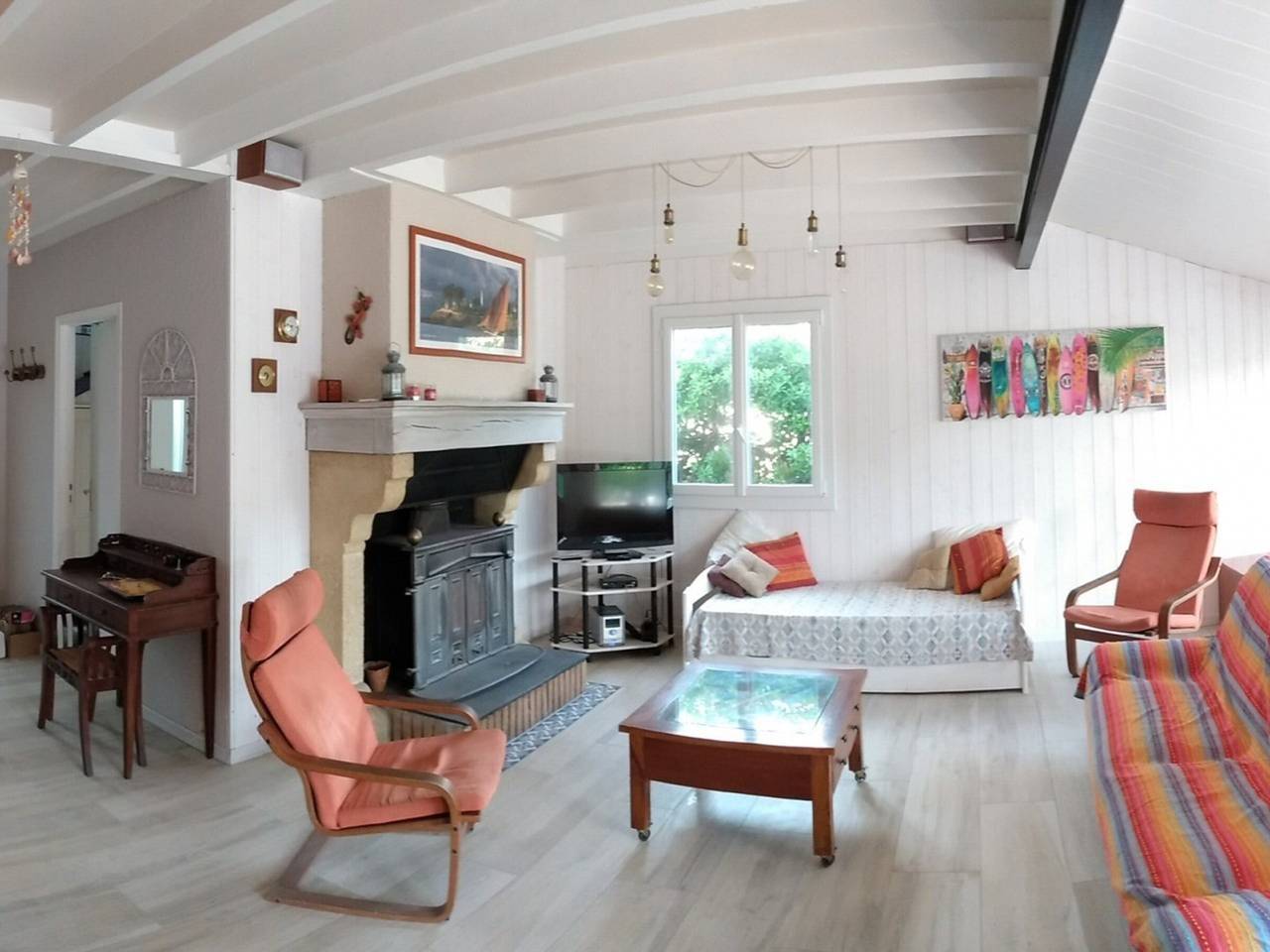 Villa rénovée avec piscine à 200m de la plage, terrasse ensoleillée et jardin sécurisé in Biscarrosse Plage, Biscarrosse