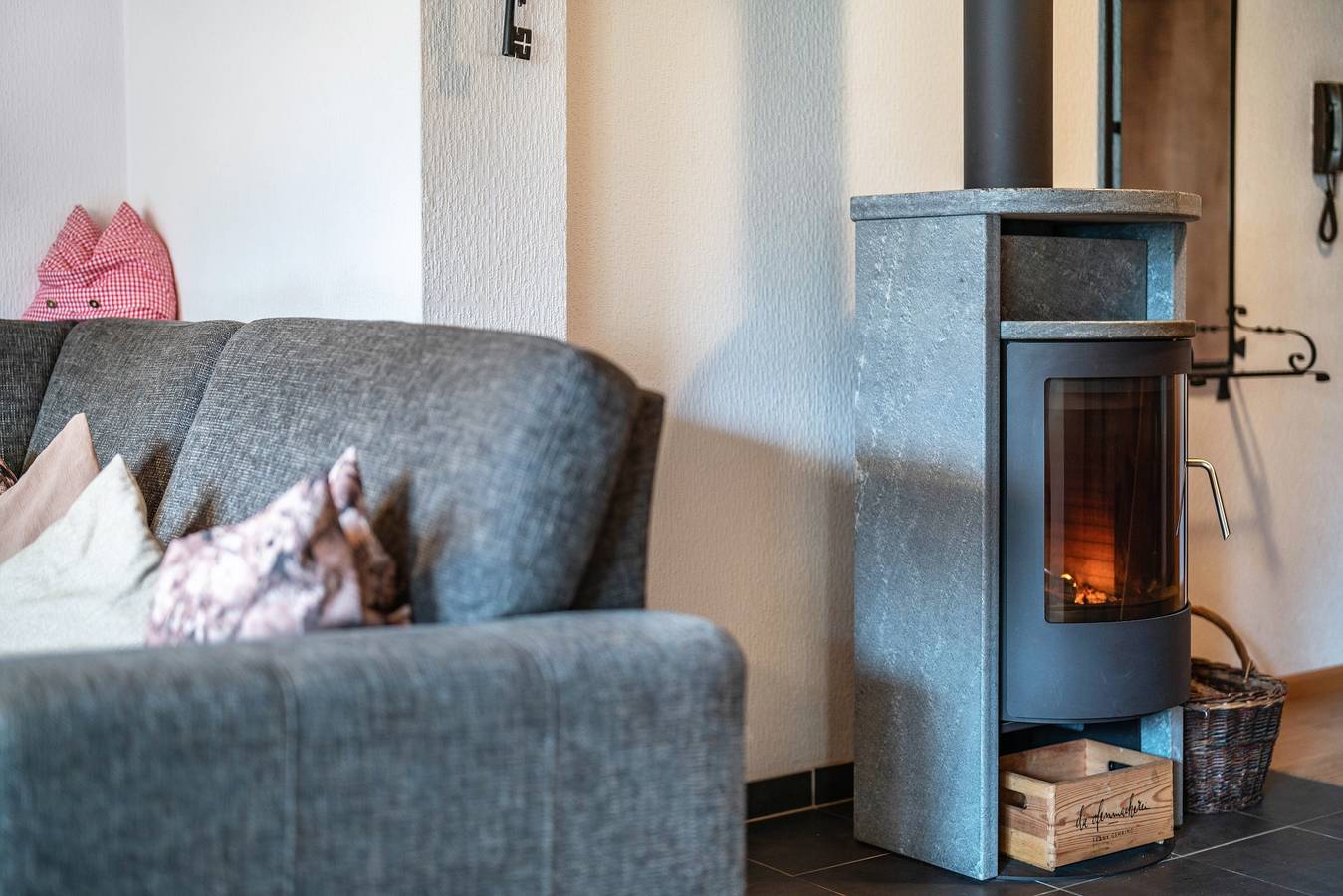 Ganze Wohnung, Ferienwohnung Tannengrün" mit Gemeinschaftsterrasse, Gemeinschaftsgarten und Wi-Fi in Winden im Elztal, Südschwarzwald