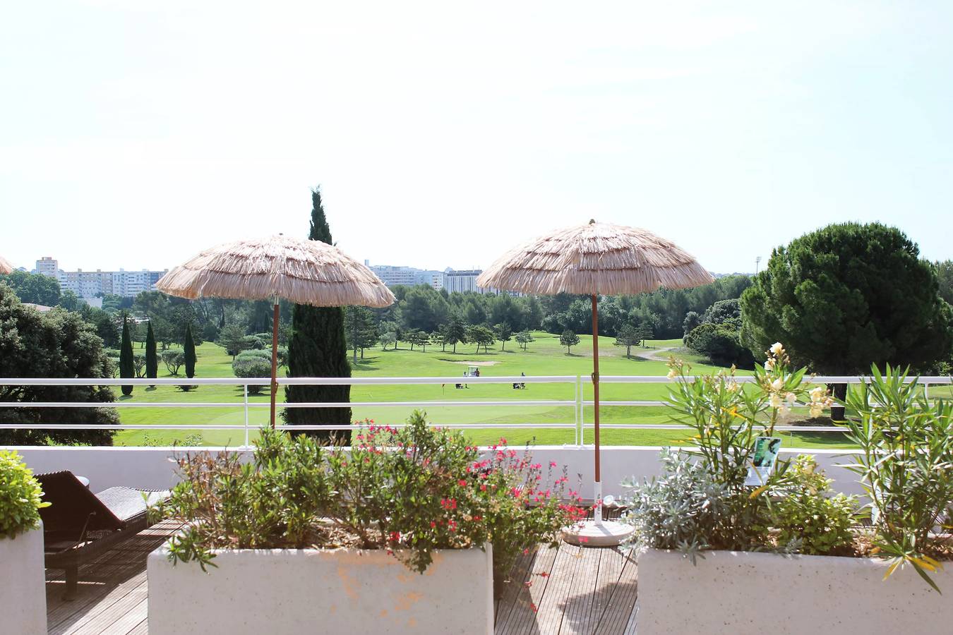 Entire apartment, Apartment'hotel 1 bedroom 2/4 persons - Golf side in Juvignac, Côte d'Améthyste