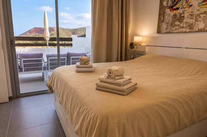 Ganze Wohnung, Jardines Acoran Penthouse with Jacuzzi, Palm Mar in Palm-Mar, Arona