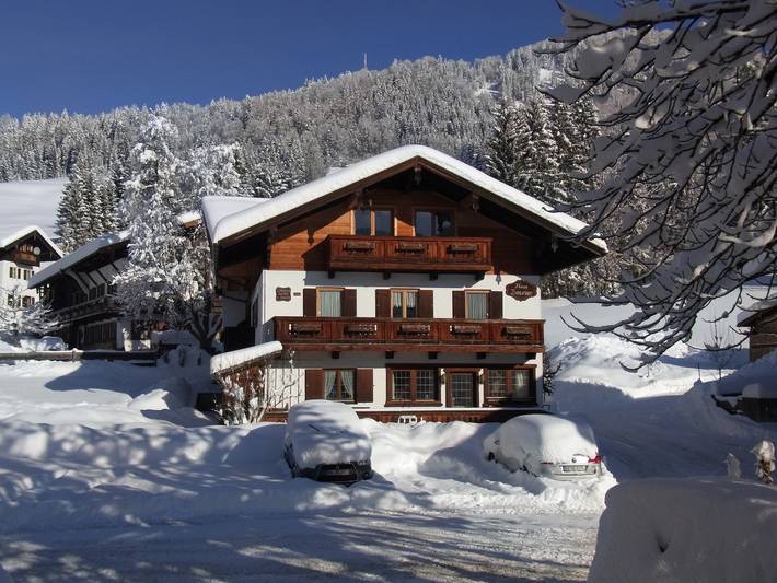 Pension für 4 Personen, mit Balkon und Balkon/Terrasse, kinderfreundlich in Reit im Winkl - 2