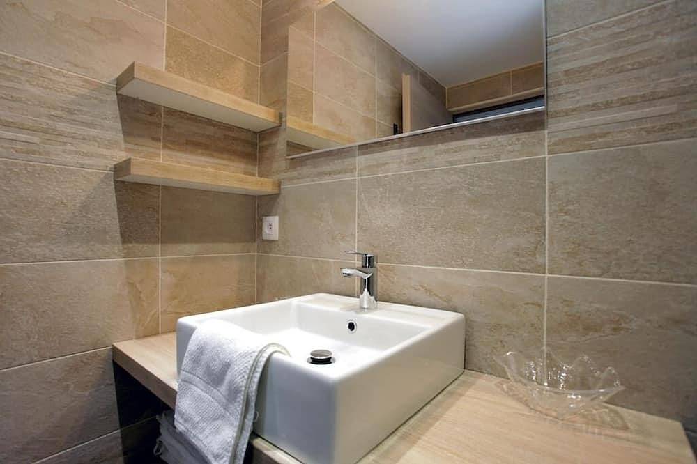 Apartamento entero, Alquilar apartamento independiente en villa in Biot, Region de Cannes