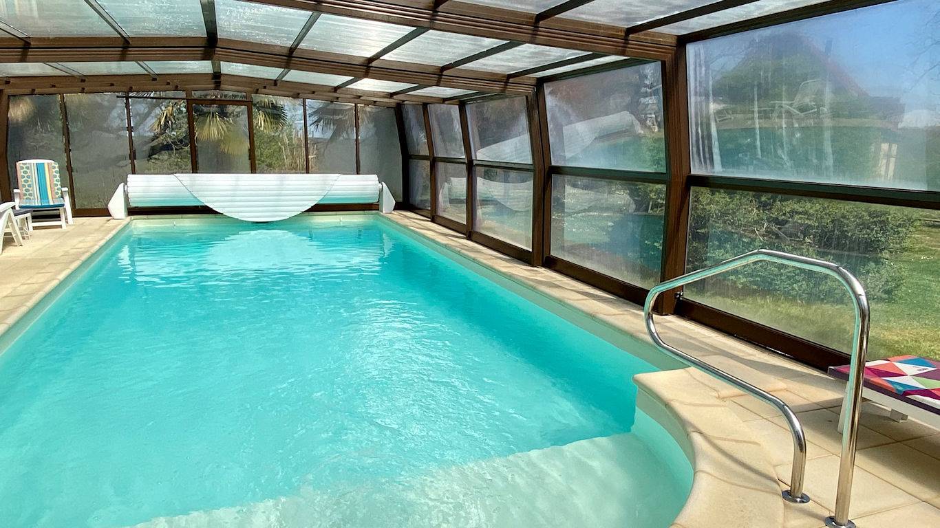 Maison de charme piscine couverte chauffée in Mayrinhac-Lentour, Parc Naturel Régional des Causses du Quercy