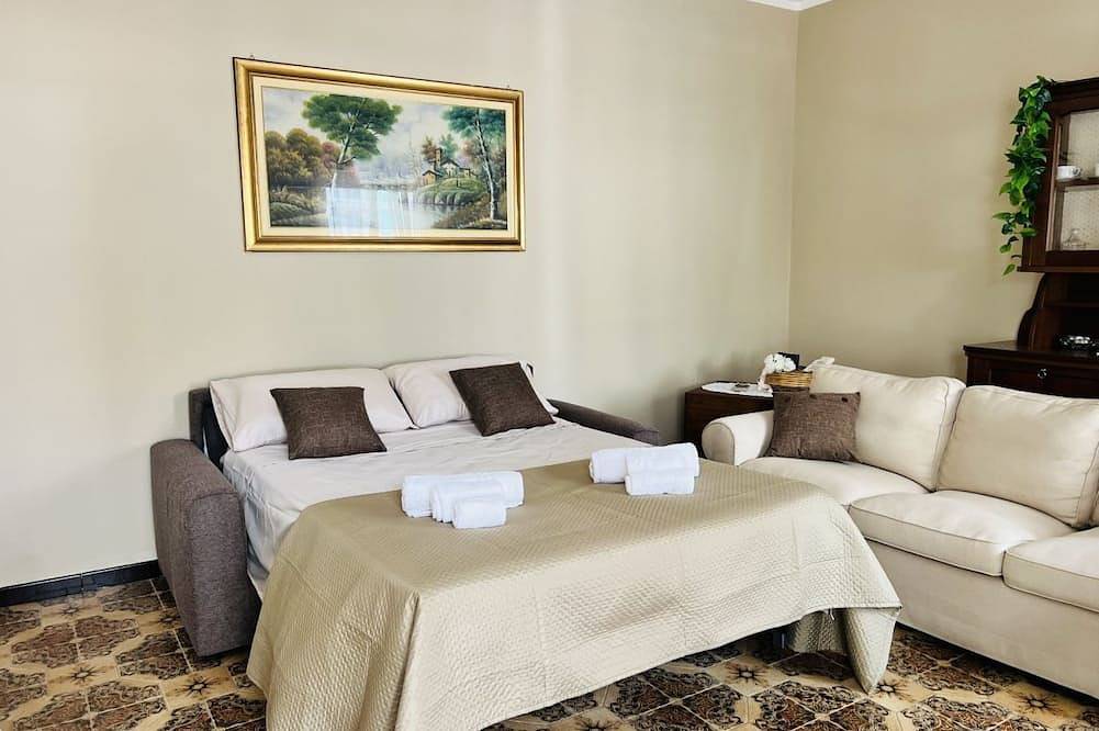 5 Minuten vom Strand entfernt, mit zwei Zimmern in Badolato, Catanzaro Provinz