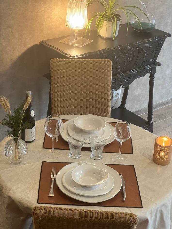 Chambre d’hôtes « Épicéa » avec salle de bains, terrasse partagée, Wi-Fi et climatisation in Champdray, Saint-Dié-des-Vosges