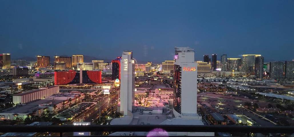 Ośrodek wypoczynkowy dla 4 osób, z basen i widok w Paradise (Las Vegas)