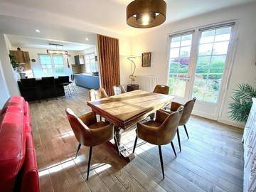 Gîte pour 6 personnes, avec jardin, adapté aux familles à Plomelin