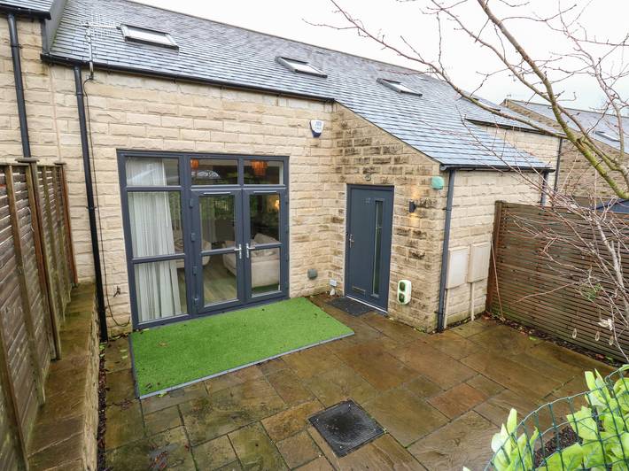 Cottage for 4 people, with Balcony and Garden in West Yorkshire