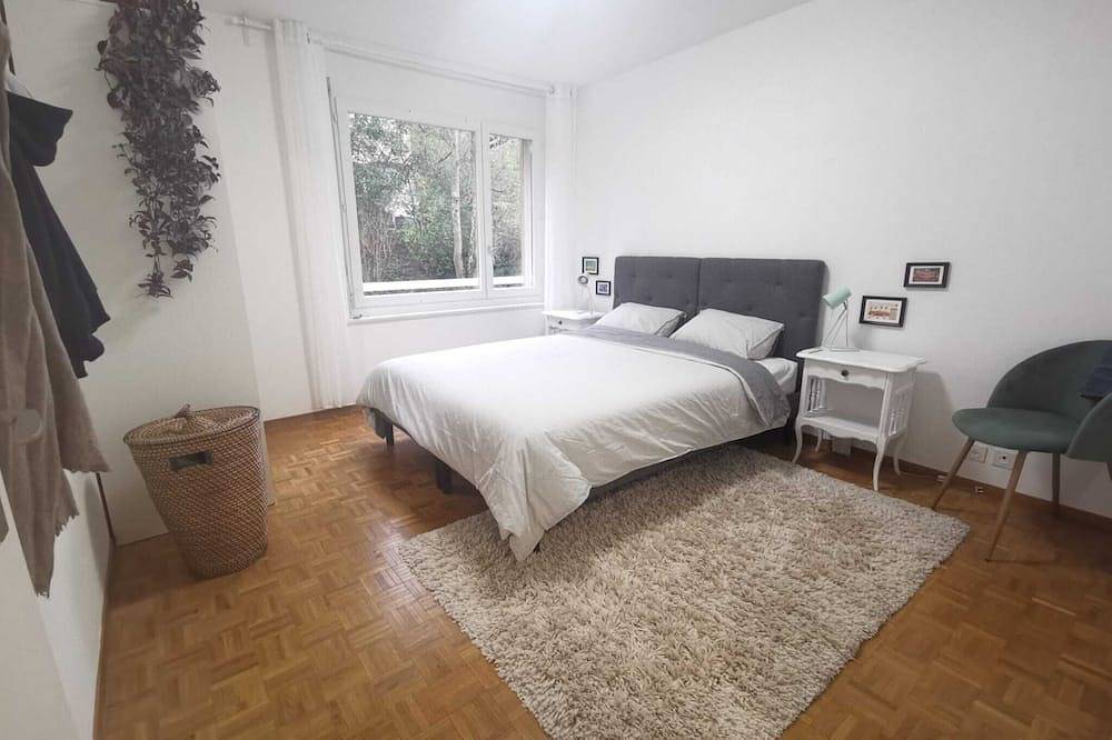 Ganze Wohnung, Central apartment with parking in Lausanne, Genfer See