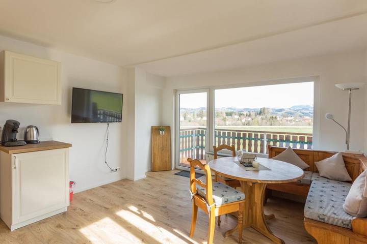 Ferienwohnung für 4 Personen, mit Balkon und Ausblick in Waltenhofen - 3