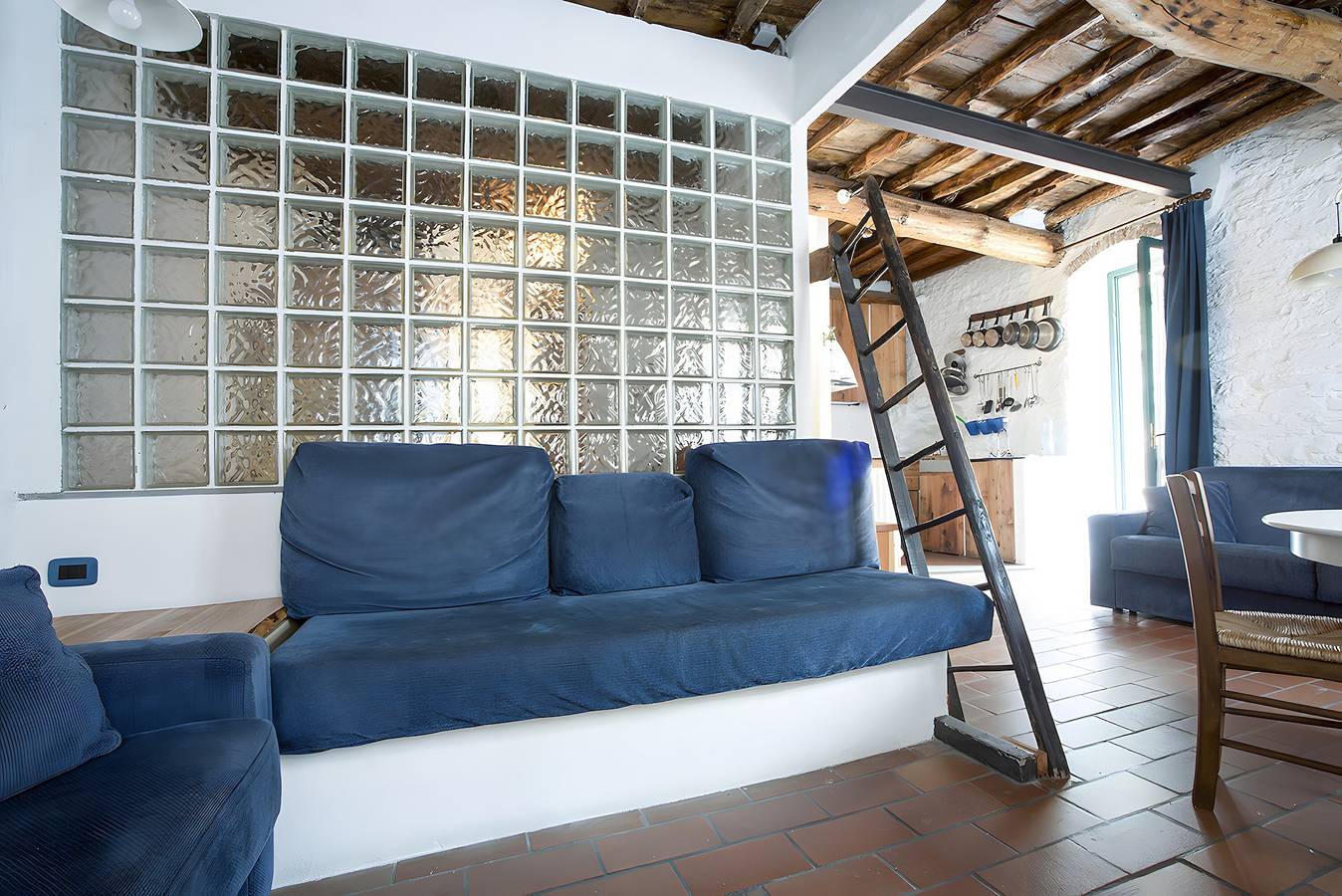 Appartement entier, Appartement 'Casa Nemo - Riomaggiore, 5 Terre' avec balcon, Wi-Fi et climatisation in Riomaggiore, Commune de Riomaggiore