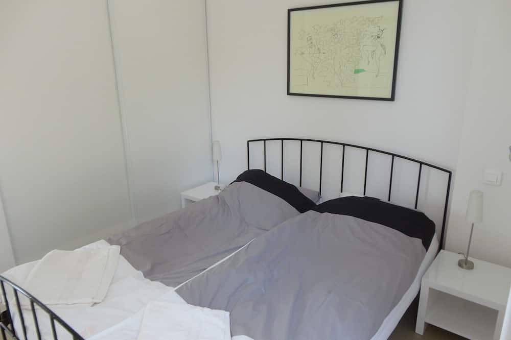 Holiday Guest House, Recent, Infinity pool, sea view,Tourrettes sur Loup/Vence in Tourrettes-sur-Loup, Cannes regio
