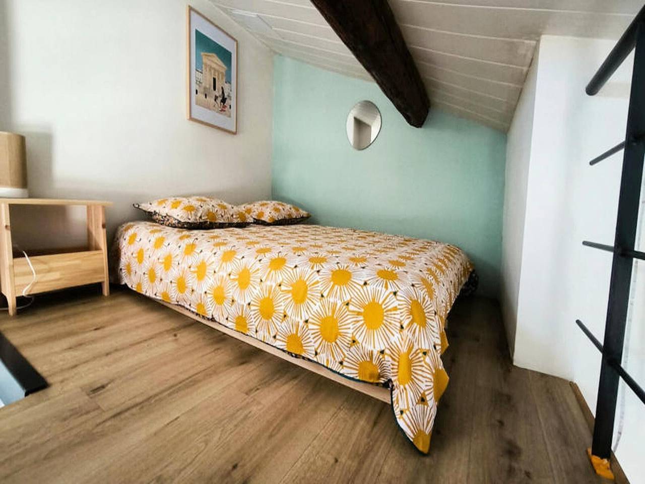 Maison De Vacances pour 4 Personnes dans Nîmes, Région de Nîmes