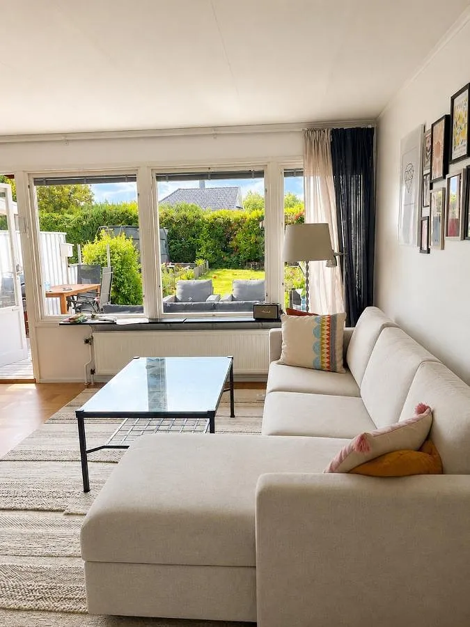 Villa für 4 Personen, mit Terrasse und Garten sowie Ausblick - 1