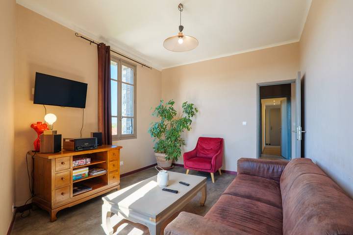 Gîte pour 6 personnes, avec jardin et balcon à Orgnac-l'Aven - 2