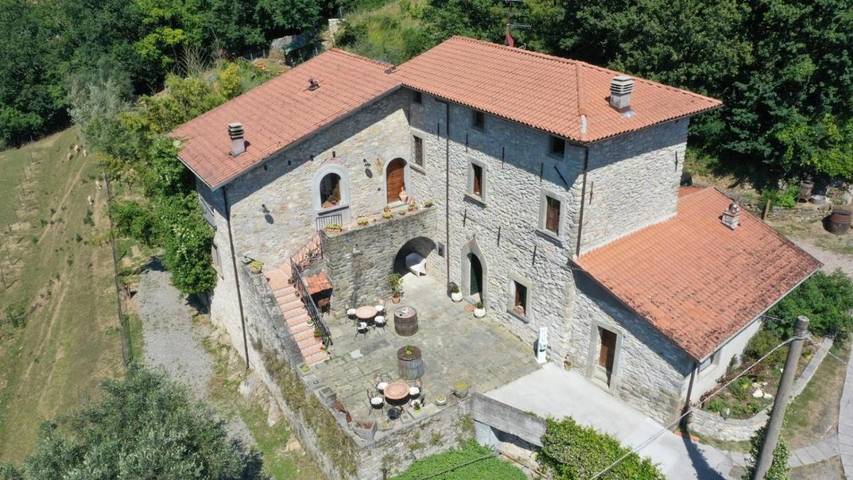 Casa vacanza per 2 persone, con Terrazza e Giardino nonché Panorama a Fivizzano