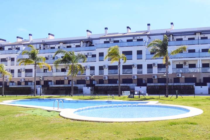 Ferienwohnung für 5 Personen, mit Pool und Garten in Oliva