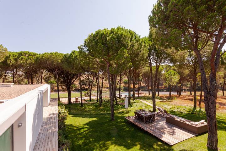 Location de vacances pour 12 personnes, avec terrasse et jardin à Comporta - 4