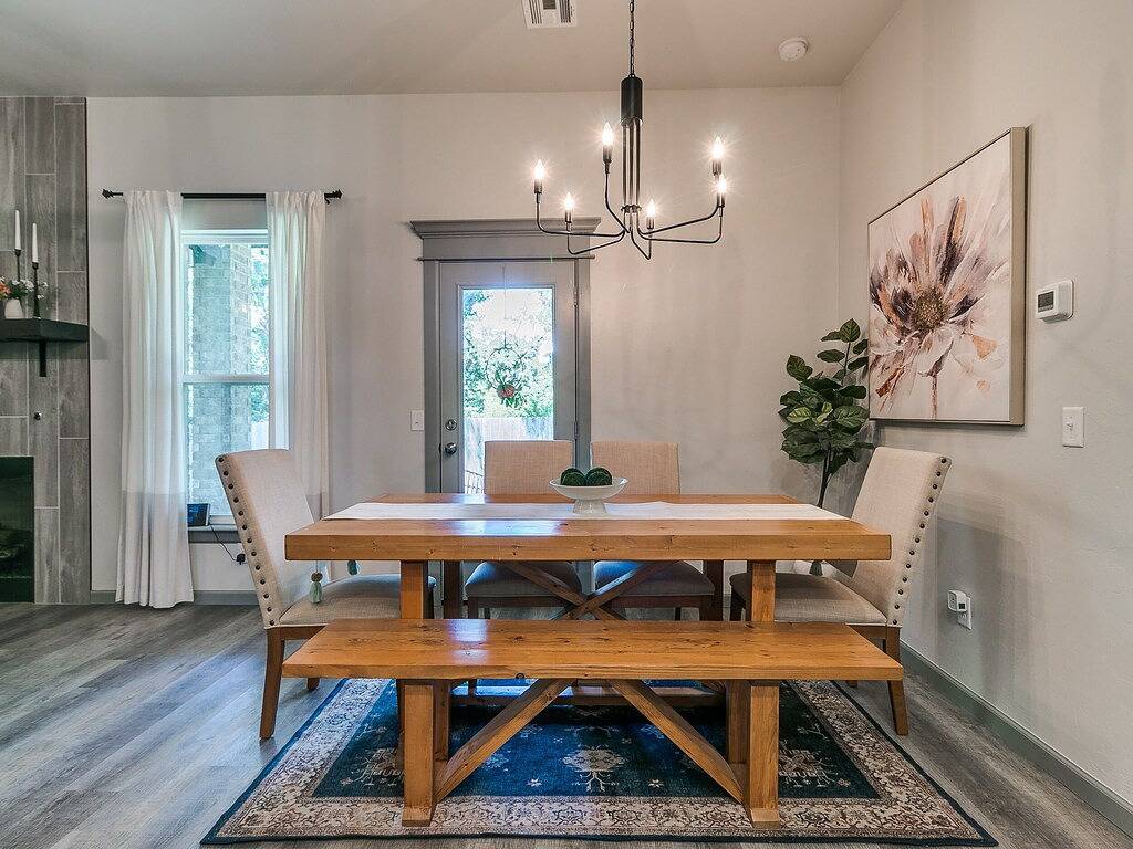 Your Unforgettable Temporary Haven! in Edmond, Oklahoma County