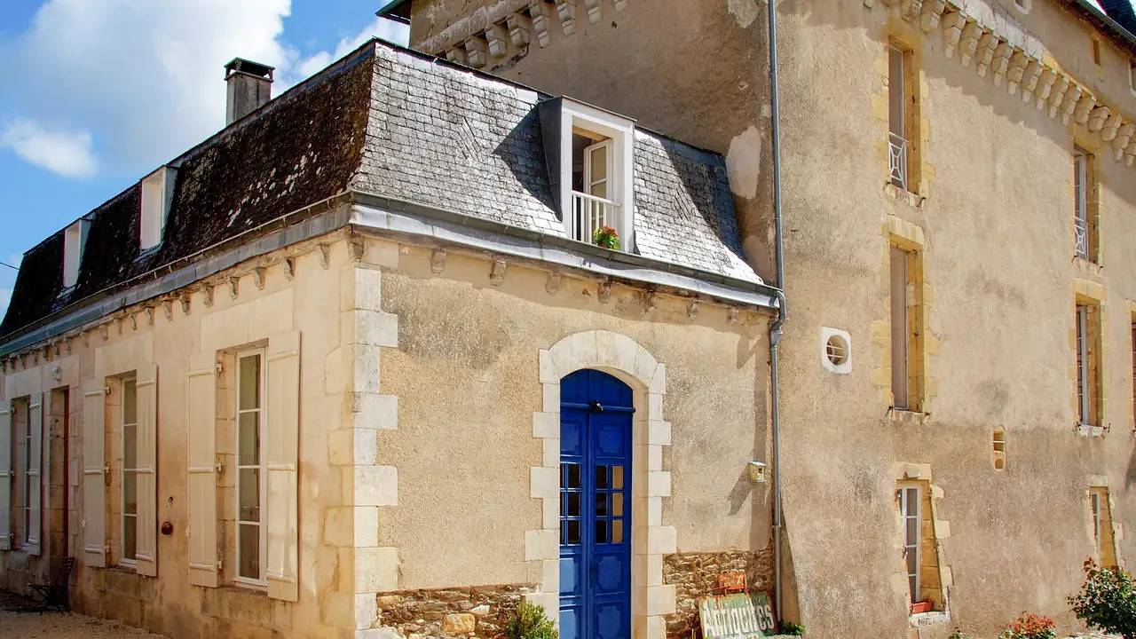 Château pour 12 Personnes dans Chalais (Aquitaine), Périgord Vert