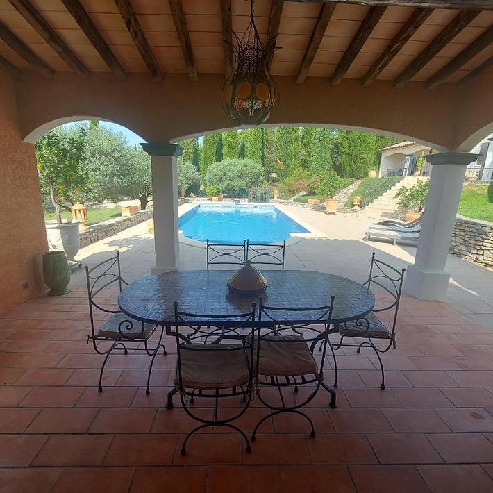 Location de vacances pour 7 personnes, avec terrasse ainsi que piscine et vue à Monteils (Gard) - 4