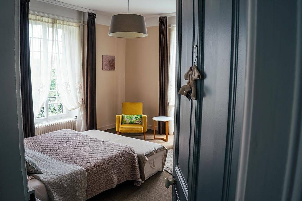 Le 14 St Michel - Chambre double confort + douche in Josselin, Région de Pontivy