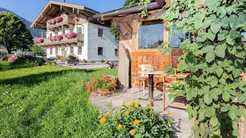 Bauernhof für 2 Personen, mit Terrasse und Garten in Leogang
