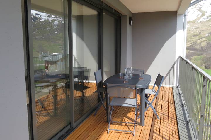 Gîte pour 8 personnes, avec balcon dans Office De Tourisme Des Albiez - 2