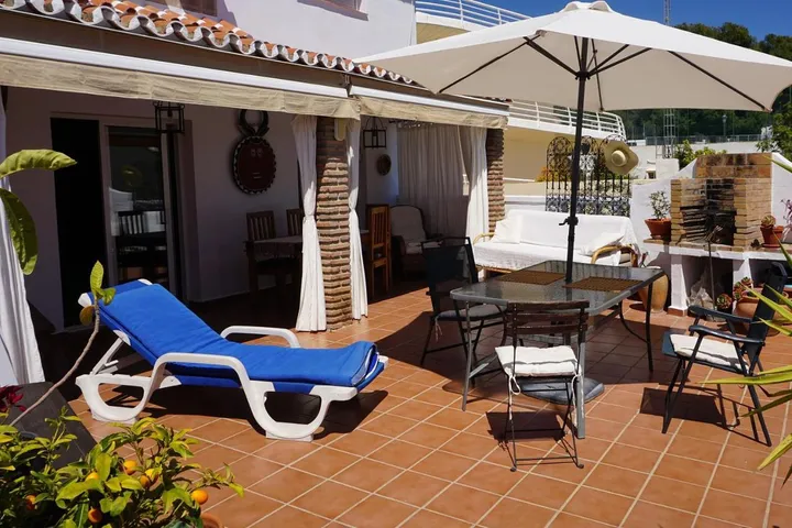 Casa de vacaciones para 4 personas, con vistas además de piscina y terraza - 1