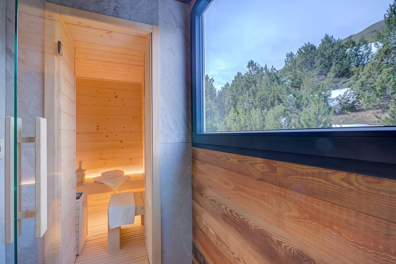Appartamento intero, Appartamento vacanze per 6 persone con sauna in Sestriere città, Via Lattea