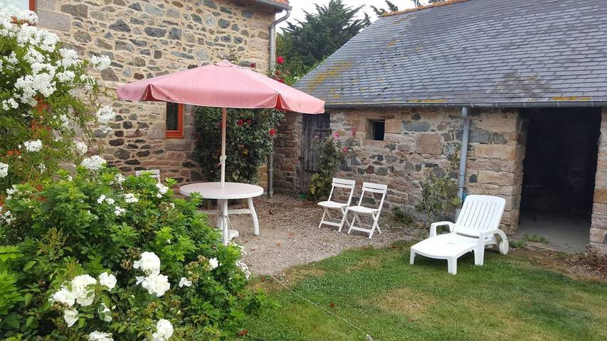 Gîte für 2 Personen, mit Terrasse und Garten in Erquy - 2