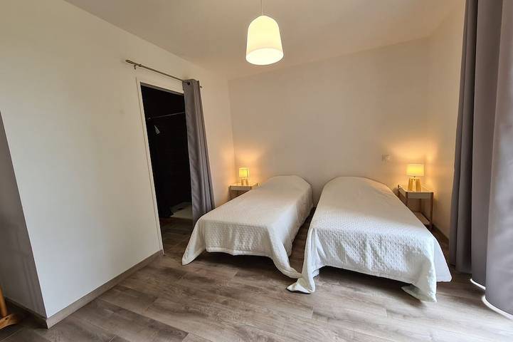 Gîte pour 6 personnes, avec jardin à Montierchaume - 3