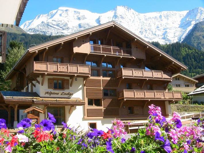 Gîte pour 6 personnes, avec jardin et jacuzzi dans Office De Tourisme Des Contamines Montjoie