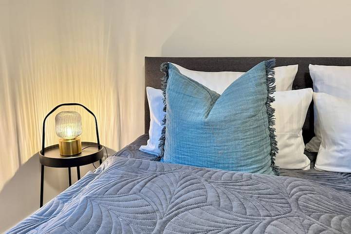 Entire apartment, Sleeps 5–7, Wi-Fi, patio, brand-new, near Nordpark and supermarkets in Bielefeld in Bielefeld, North Rhine-Westphalia