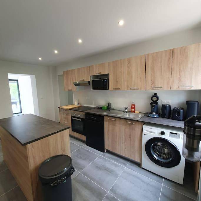 Gîte pour 14 personnes, avec jardin à Bressolles - 2