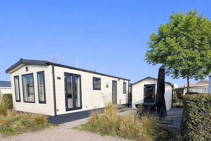 Chalet für 4 Personen, mit Terrasse und Pool in Kamperland - 3