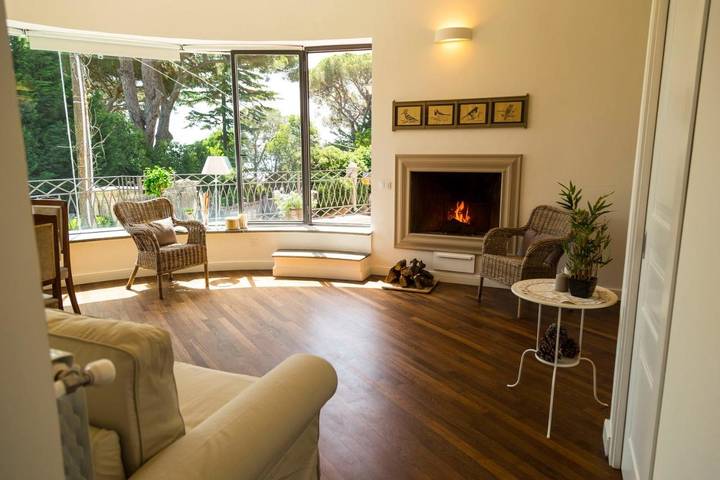Casa vacanza per 2 persone, con Idromassaggio e Terrazza nonché Giardino e Sauna a Valverde (Catania)