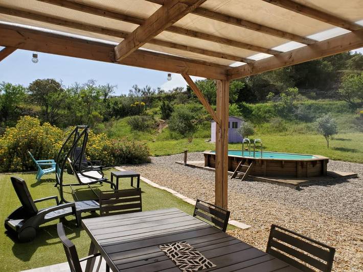 Gîte pour 6 personnes, avec jardin ainsi que piscine et terrasse à Escales - 2