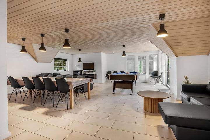Gaffelbjergvej 31 ist ein schönes Poolhaus mit Aktivitätsraum, in dem Hunde erlaubt sind in Ulfborg, Holstebro und Umgebung