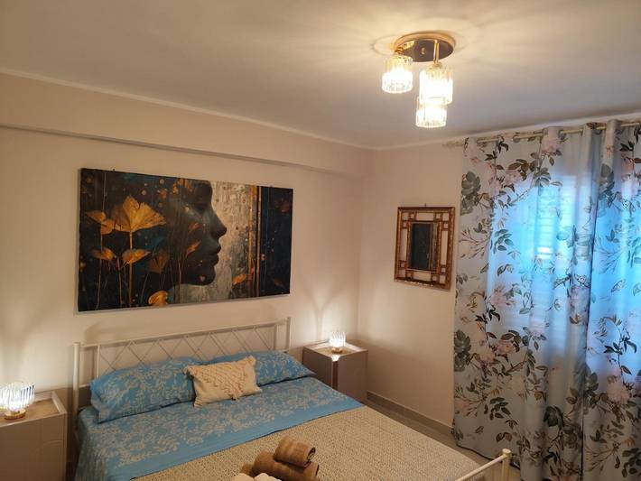 Appartamento intero, Appartamento 'Casamena' con balcone, Wi-Fi e aria condizionata in Melito di Porto Salvo, Costa Ionica Calabria