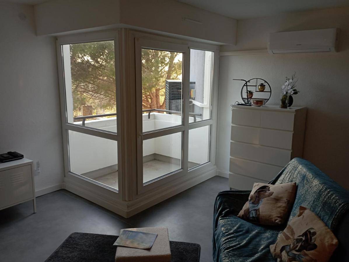 Appartement entier, One-Bedroom Apartment in Les Baux-de-Provence, Région d'Arles