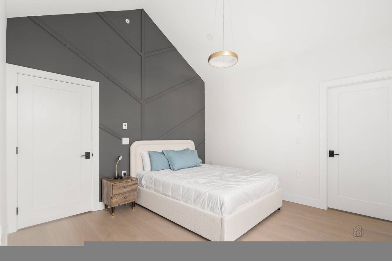 Newly Renovated 3Br Townhouse | Heart of East Van in Vancouver, Columbia Británica