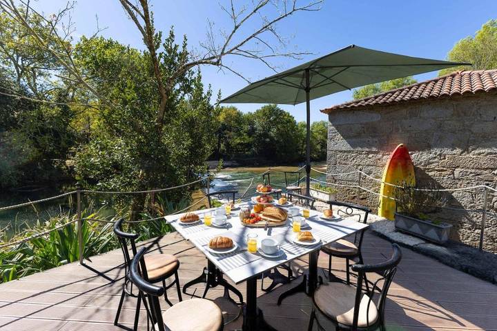 Location de vacances pour 4 personnes, avec jardin dans Vilar de Mouros - 2