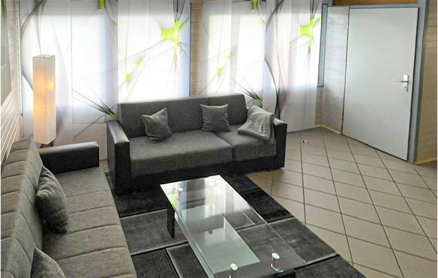 Rückzugsort am See mit Sauna, Parkplatz und Stadtzentrum 2,5 km in Reimboldshausen, Kirchheim