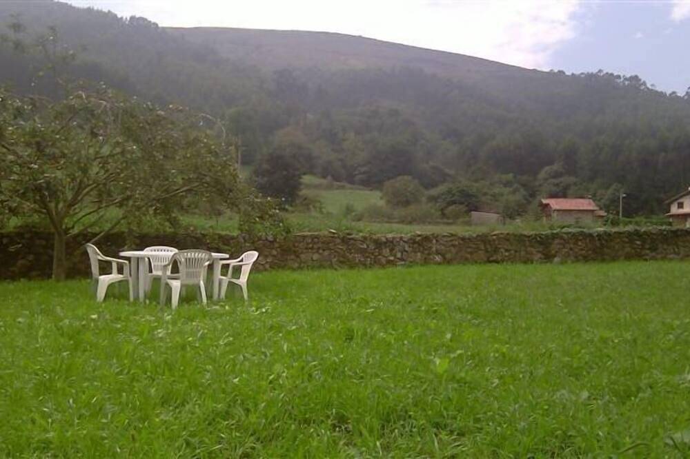 La Cebilla (Casa Tinuca) apartamento rural (hasta 3 personas) in Mazcuerras, Costa de Cantabria