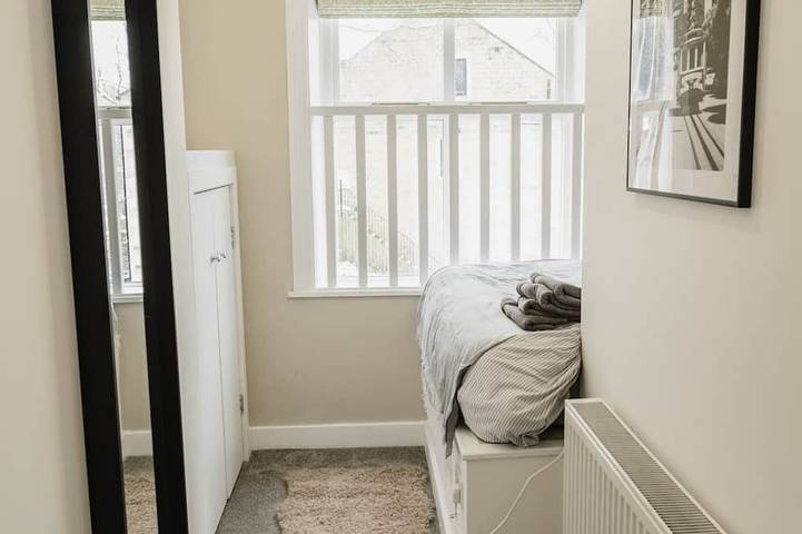 Ganze Wohnung, Apartment-Apartment-Eigenes Badezimmer-Strassenblick in Westliches Yorkshire