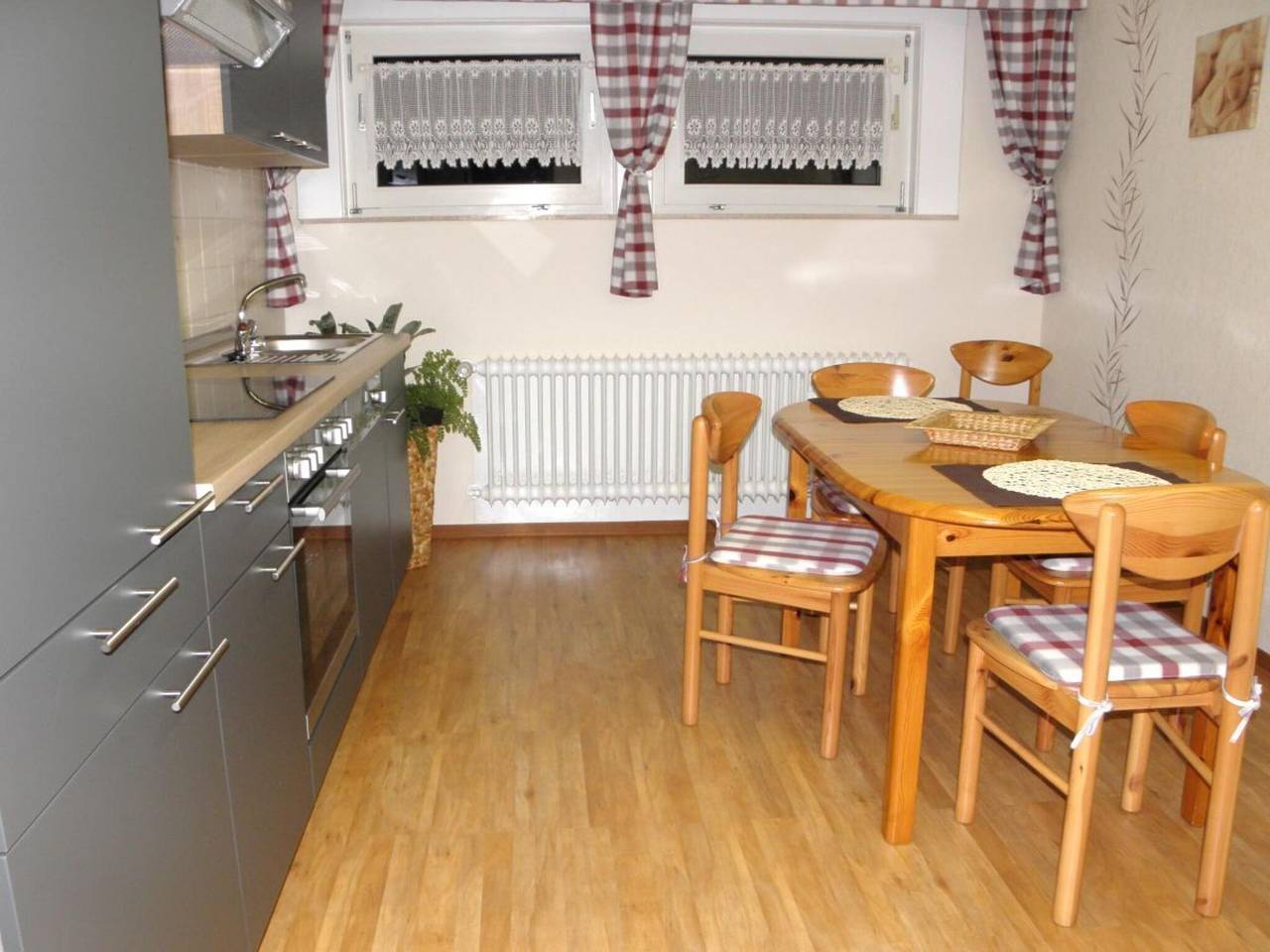 Ganze Wohnung, Ferienwohnung Haus Burgenblick Bullay in Bullay, Traben-Trarbach und Umbegung